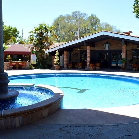 Hotel El Rancho 纳沃华 外观 照片