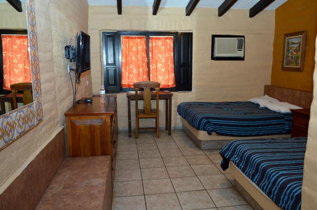 Hotel El Rancho 纳沃华 外观 照片